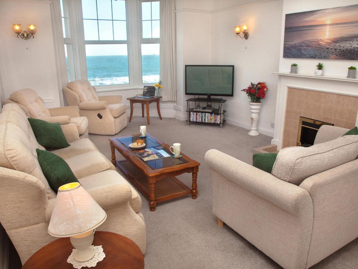 Weymouth Bay Apartment B Bagian luar foto