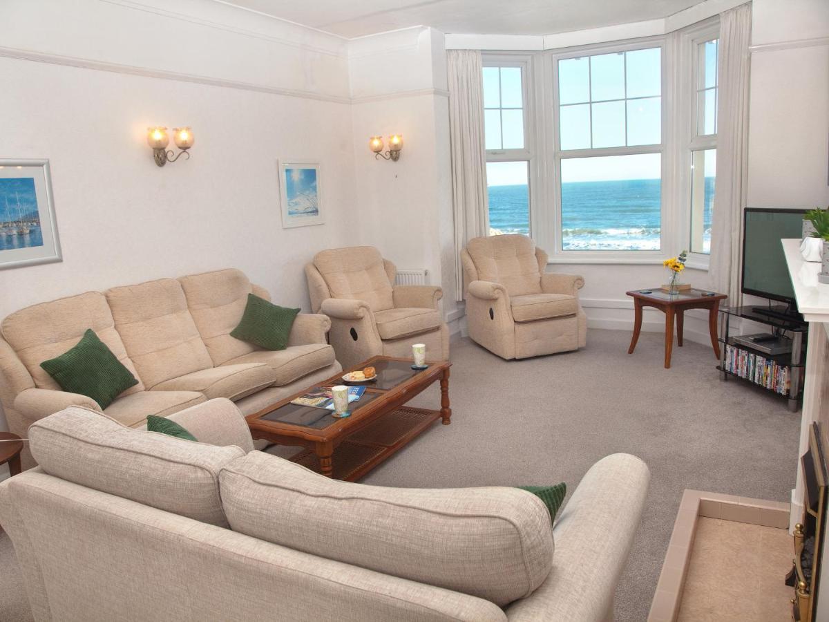 Weymouth Bay Apartment B Bagian luar foto