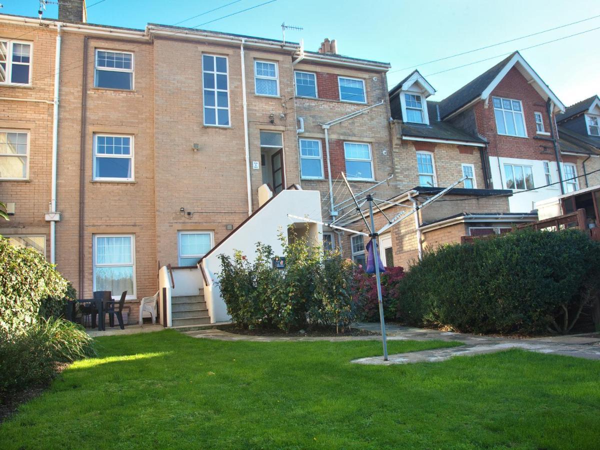 Weymouth Bay Apartment B Bagian luar foto