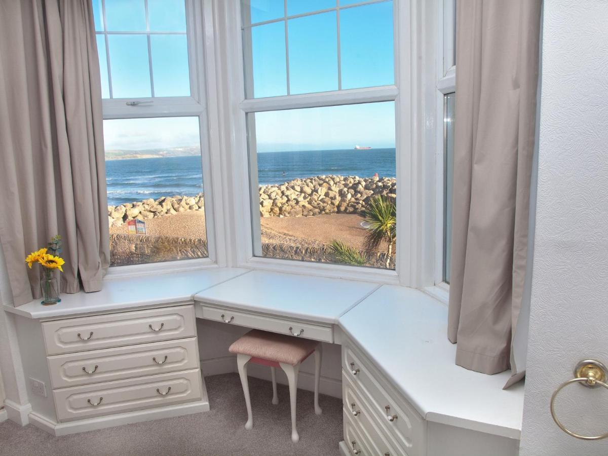 Weymouth Bay Apartment B Bagian luar foto