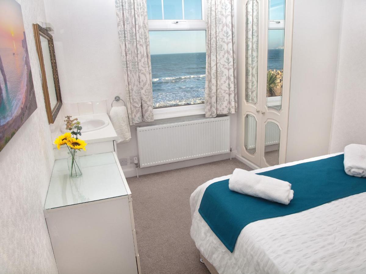 Weymouth Bay Apartment B Bagian luar foto